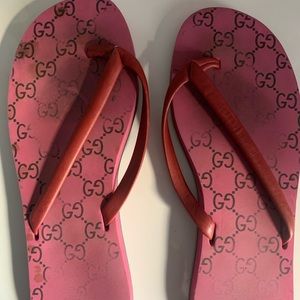 Gucci flip flops Pink 38.5